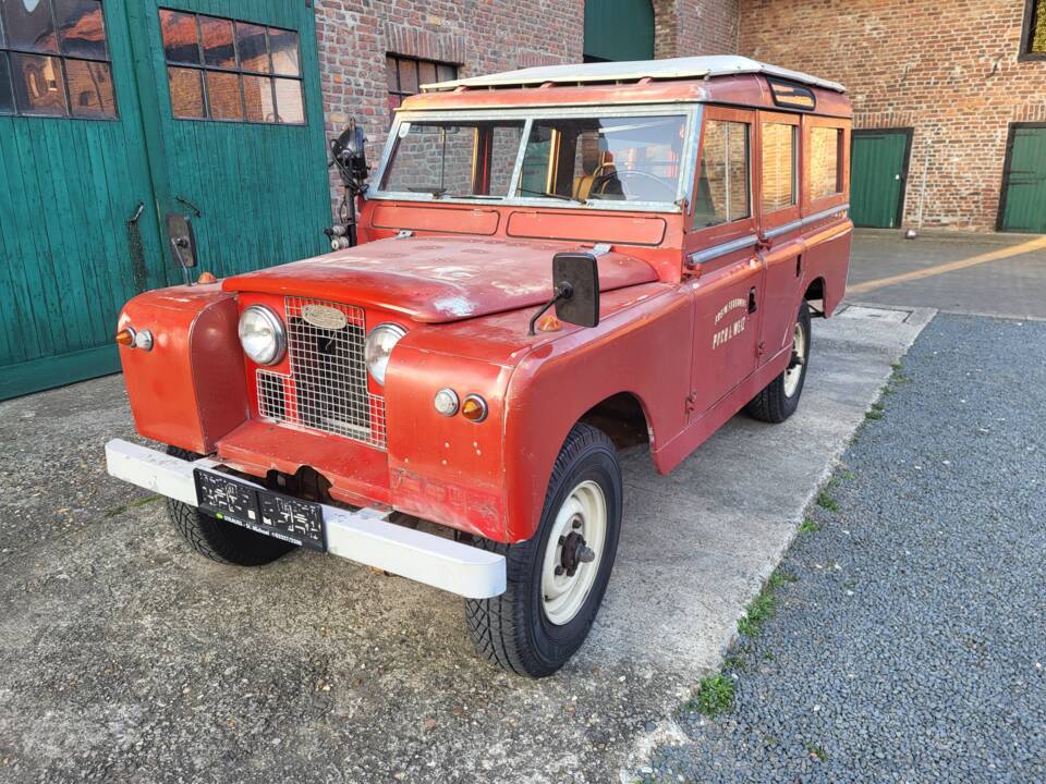 Image 2/52 de Land Rover 109 (1962)