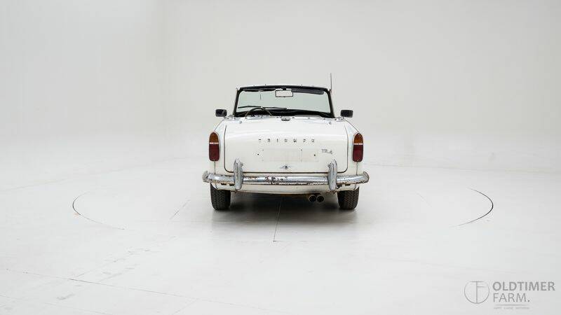 Image 7/15 of Triumph TR 4 (1962)