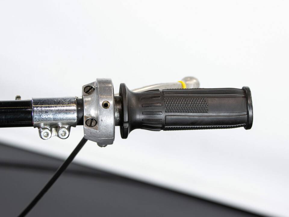 Immagine 44/49 di Aprilia Scarabeo 50 (1972)
