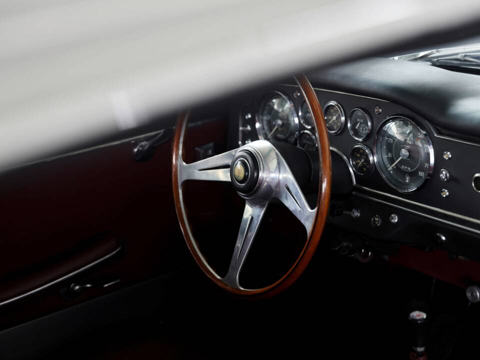 Bild 45/50 von Maserati 3500 GTI Sebring (1963)