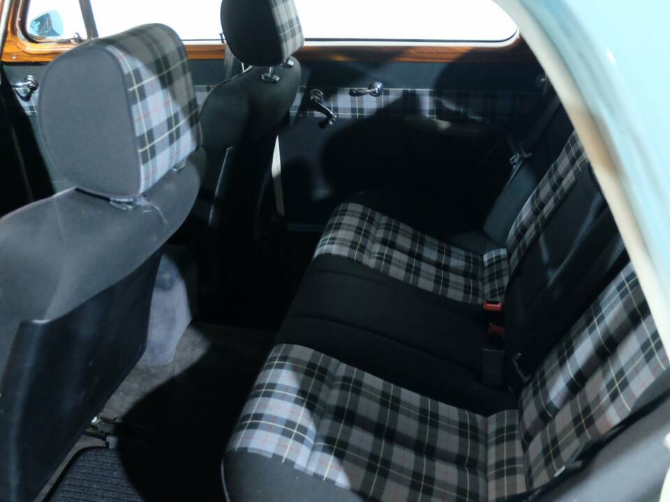 Image 15/31 of Mercedes-Benz 180 a (1958)