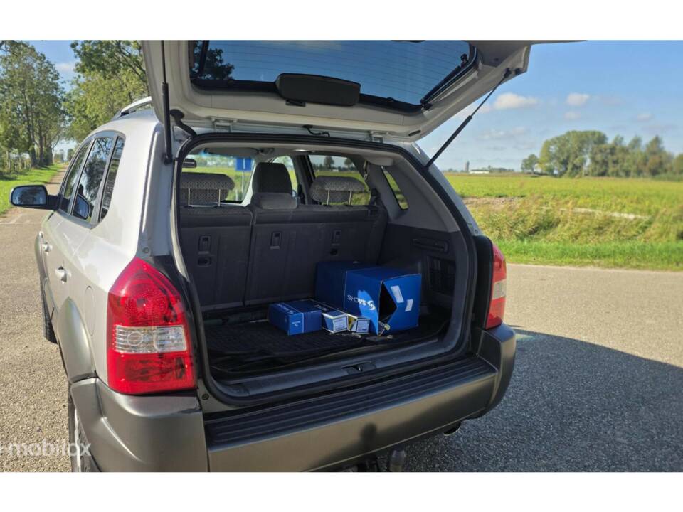Image 19/46 of Hyundai Tucson 2.0i 4WD (2005)