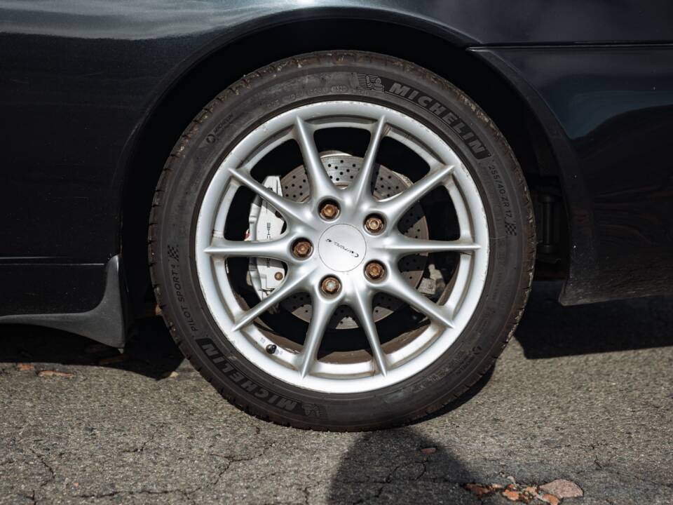 Image 8/50 of Porsche 911 Carrera 4 (2001)