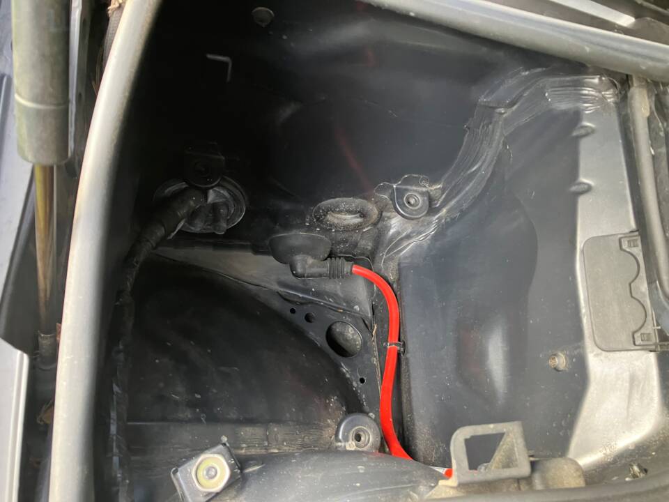 Image 46/49 of ALPINA B3 S Touring (2002)