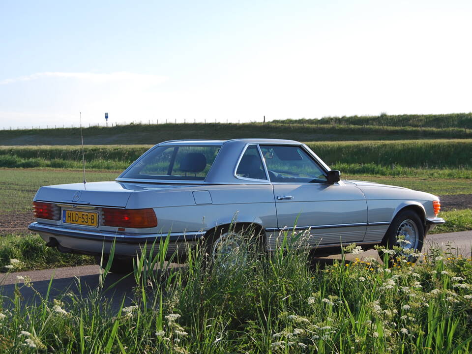 Image 7/87 of Mercedes-Benz 280 SL (1982)