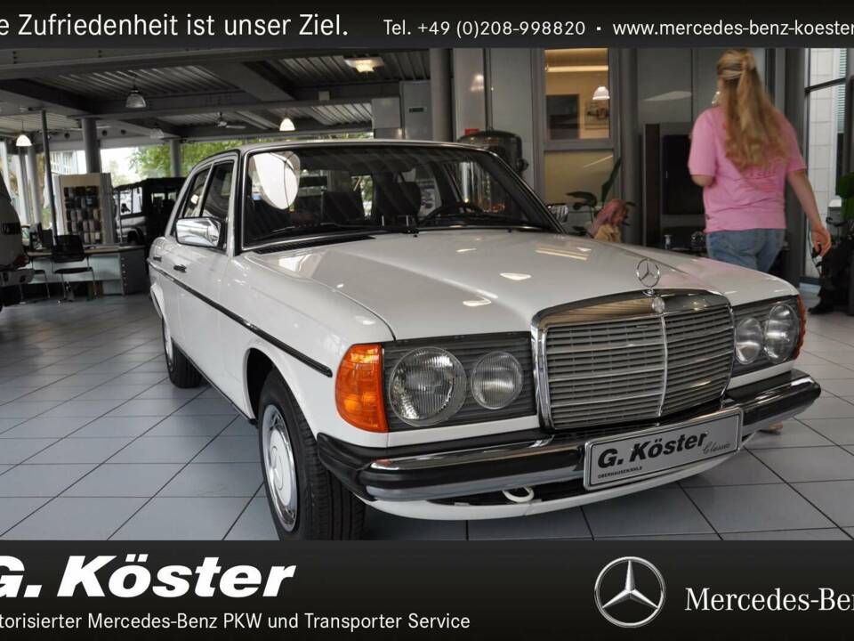 Image 6/15 de Mercedes-Benz 200 (1980)