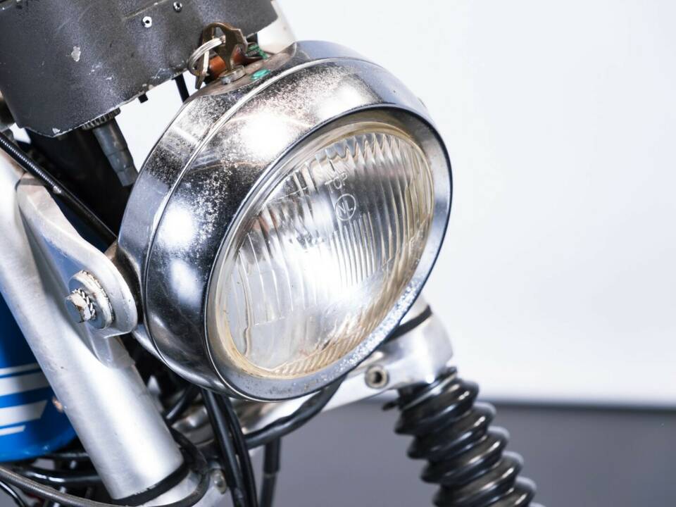 Image 28/50 of Gilera DUMMY (1974)