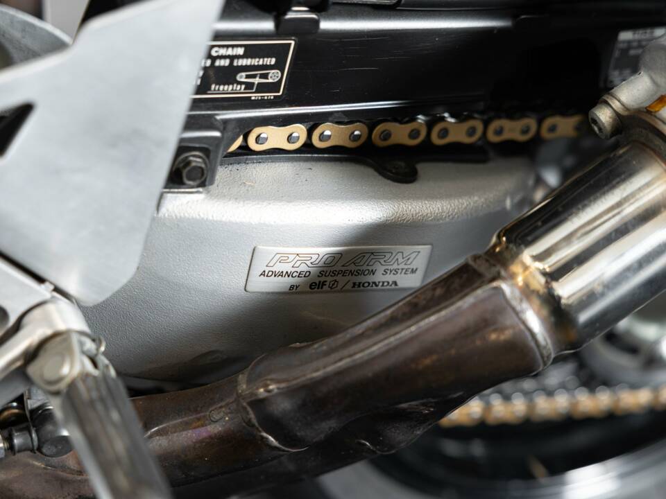 Image 24/39 of Honda DUMMY (1994)