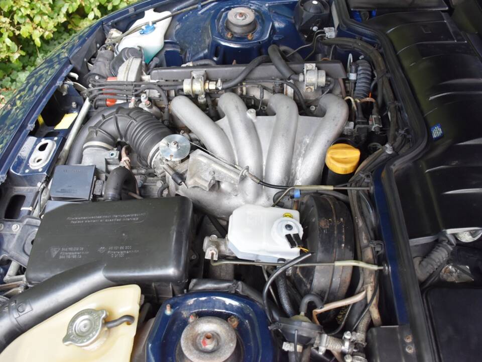 Immagine 36/40 di Porsche 944 (1985)