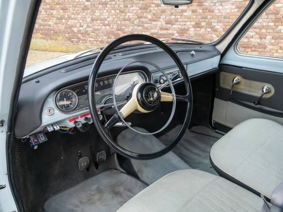 Image 3/48 of Alfa Romeo Giulietta TI (1964)