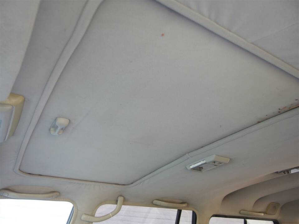 Image 70/99 de Toyota Land Cruiser J80 (1994)