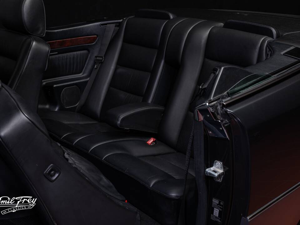 Bild 8/9 von Mercedes-Benz 300 CE-24 (1992)