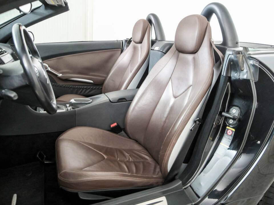 Immagine 20/50 di Mercedes-Benz SLK 200 Kompressor (2004)