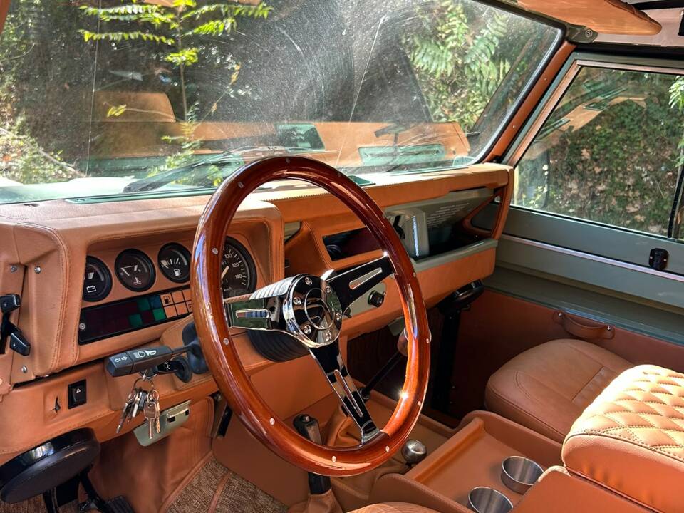Image 11/72 of Land Rover 90 (1987)