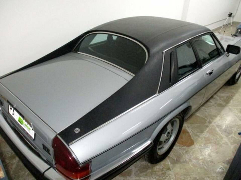 Immagine 5/10 di Jaguar Sovereign H.E. V12 (1983)