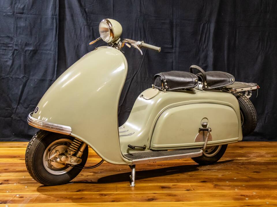 Image 1/15 of Lohner L 125 (1958)