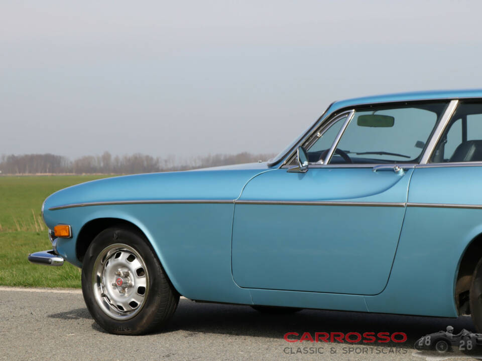 Image 35/39 of Volvo 1800 ES (1972)