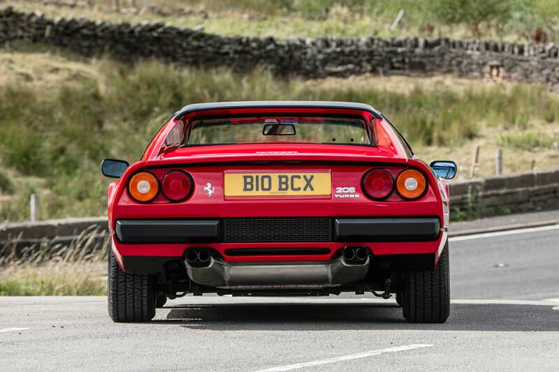 Image 7/50 of Ferrari 208 GTB Turbo (1985)