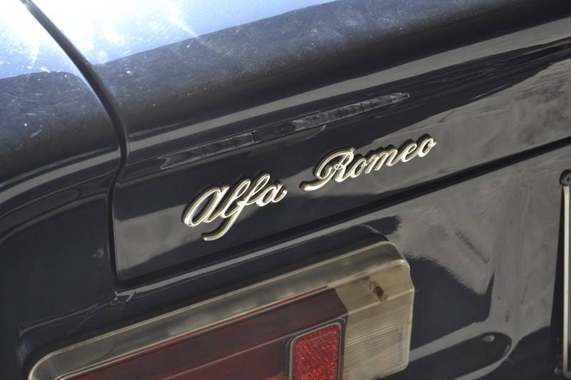 Bild 17/42 von Alfa Romeo Giulia Nuova Super 1300 (1976)