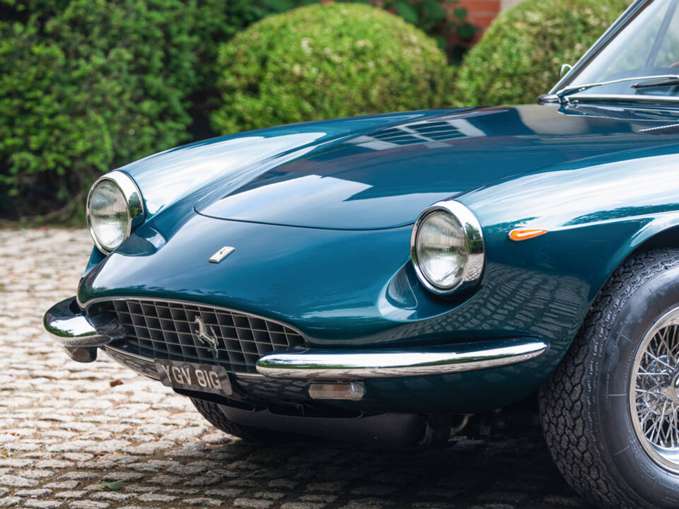 Image 38/50 of Ferrari 365 GTC (1969)