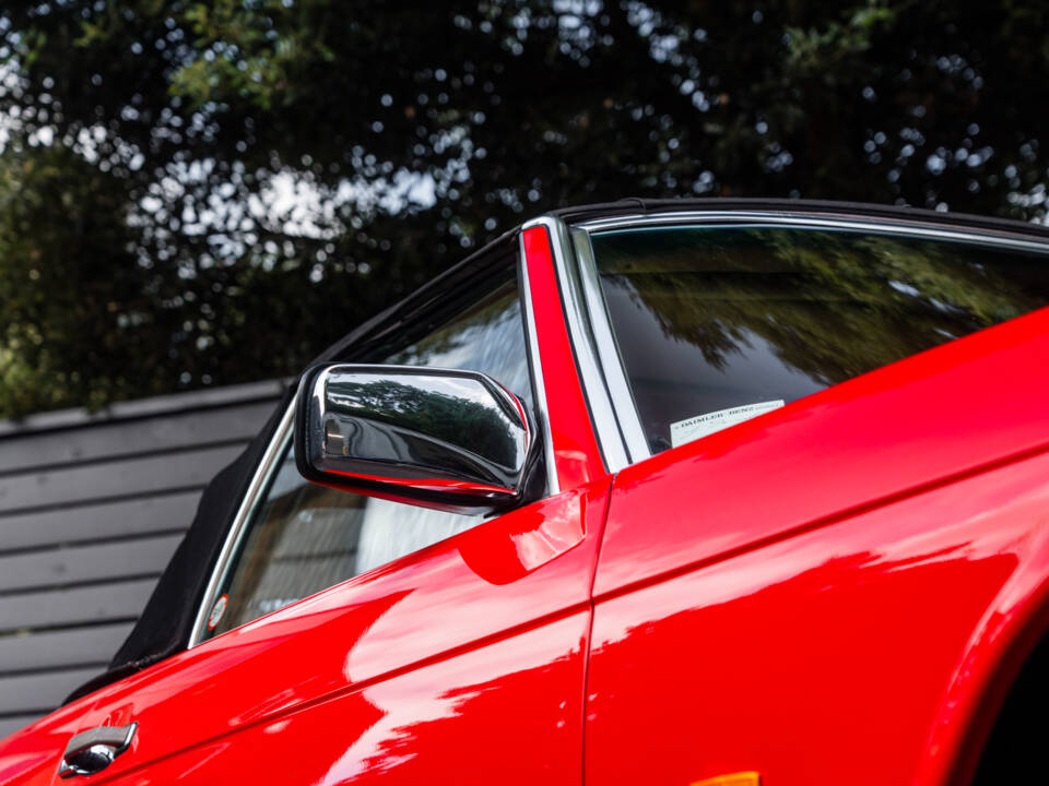 Image 52/59 of Mercedes-Benz 300 SL (1989)