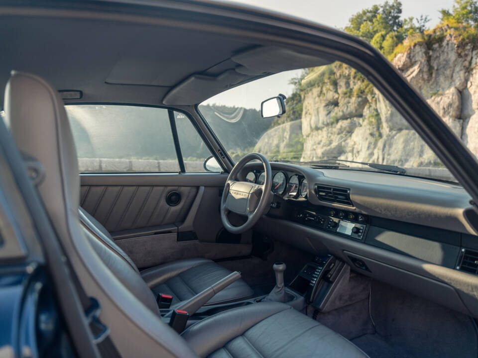 Afbeelding 7/9 van Porsche 911 Turbo 3.6 (1993)