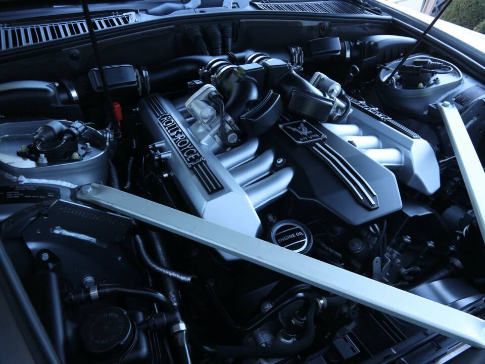 Image 40/50 of Rolls-Royce Phantom DHC (2009)