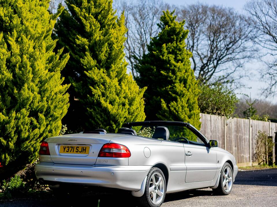 Image 7/48 of Volvo C70 2.0 T (2001)