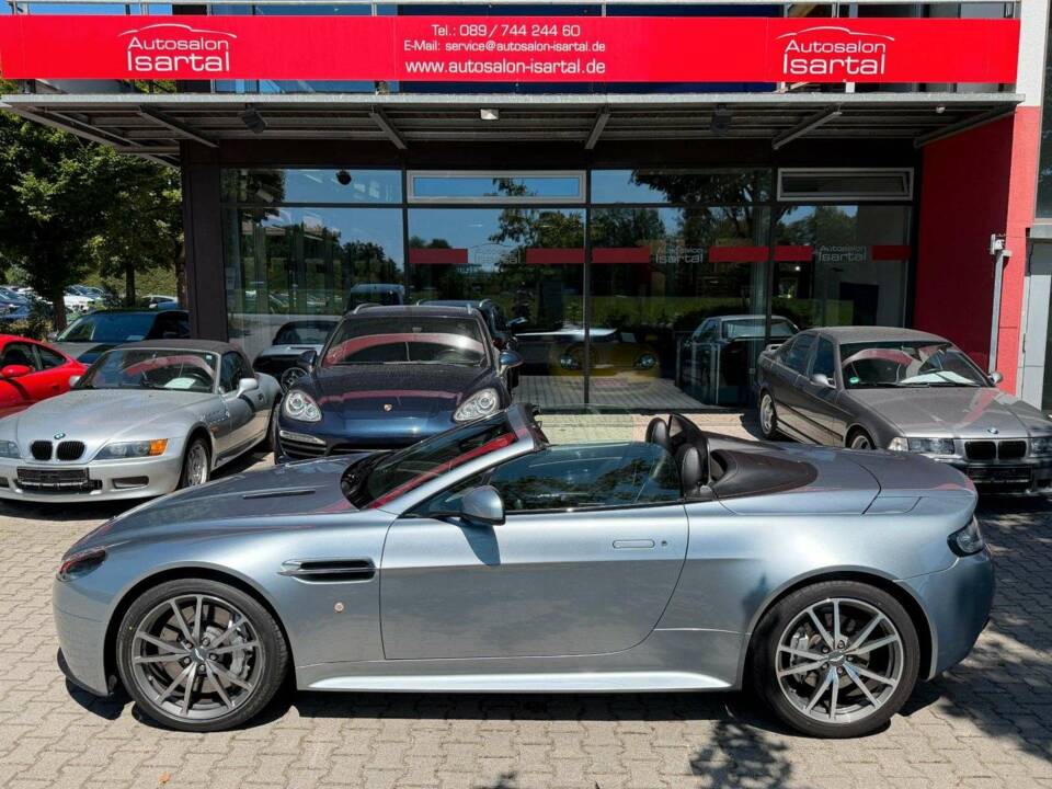 Image 1/43 of Aston Martin V8 Vantage S (2017)