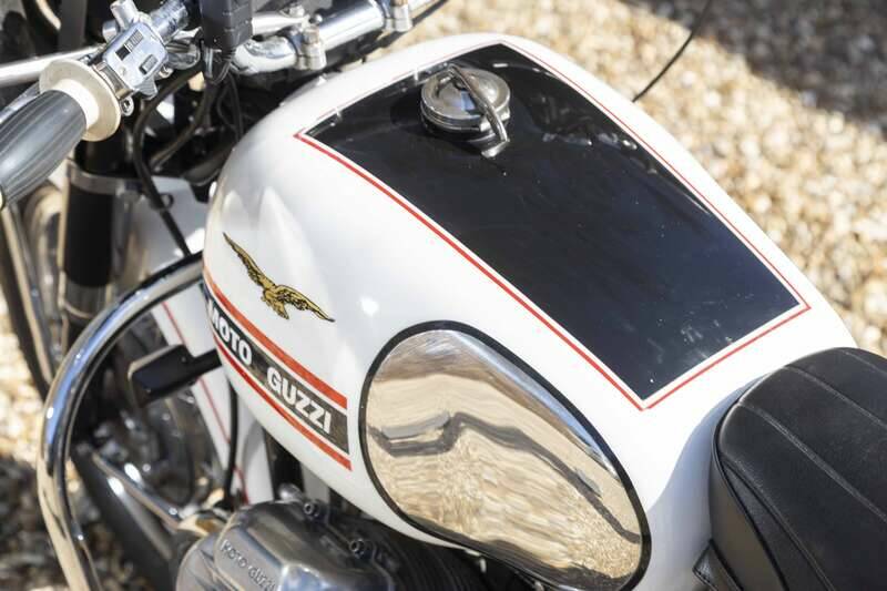 Image 32/36 of Moto Guzzi V 7 Special (1970)