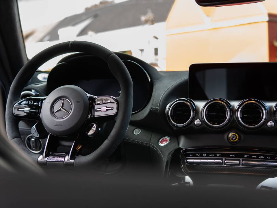 Image 33/37 of Mercedes-AMG GT Black Series (2022)