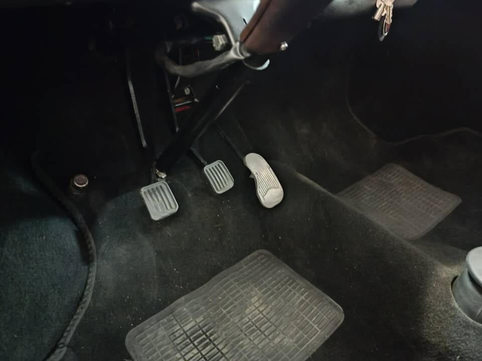 Image 25/77 of Austin Mini 850 (1965)