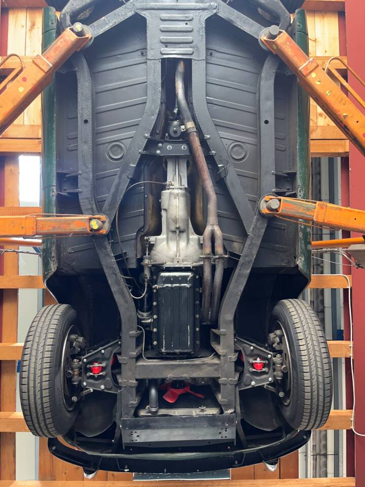 Image 17/18 of Triumph TR 4A IRS (1967)
