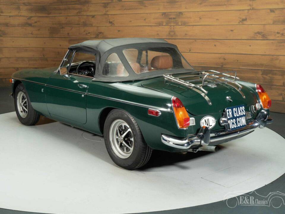 Image 13/19 de MG MGB (1974)