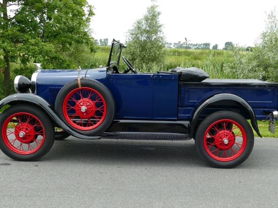 Image 2/14 of Ford Model A (1928)