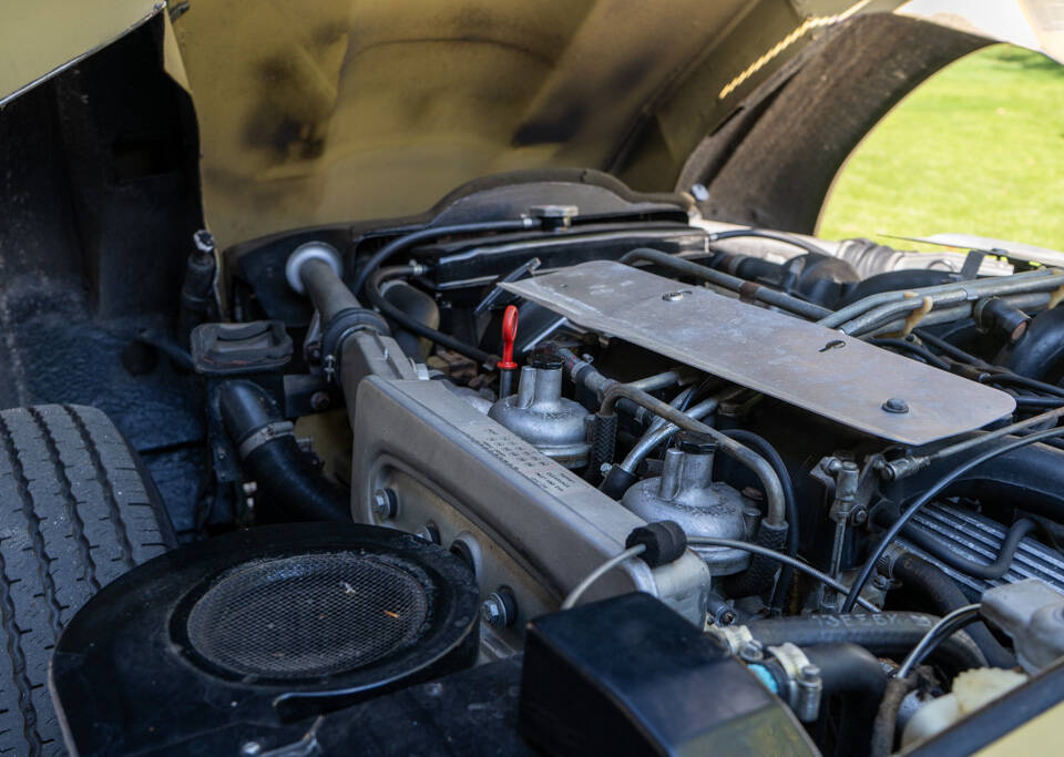 Image 20/31 of Jaguar E-Type V12 (1973)