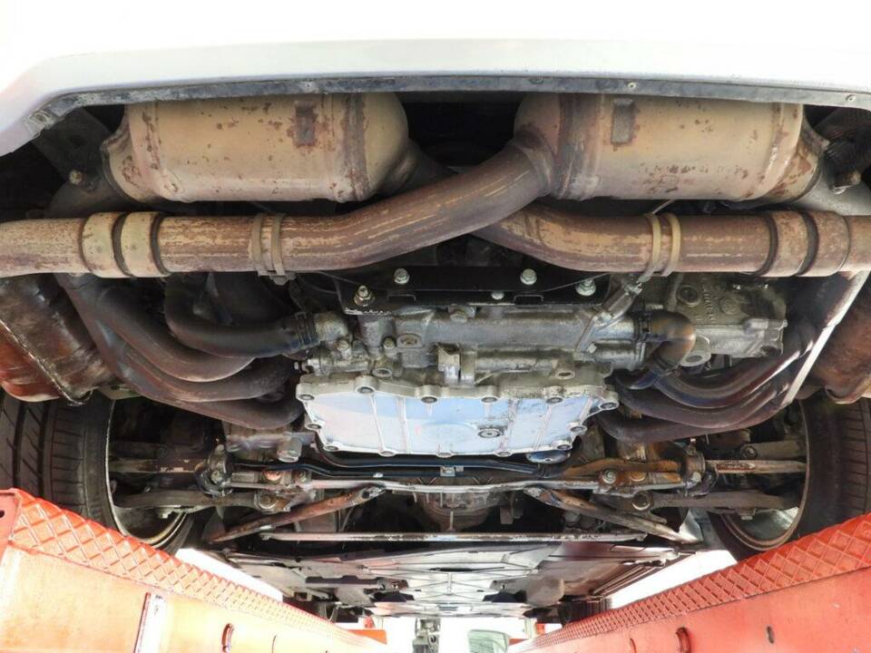 Image 8/10 of Porsche 911 Carrera (1997)