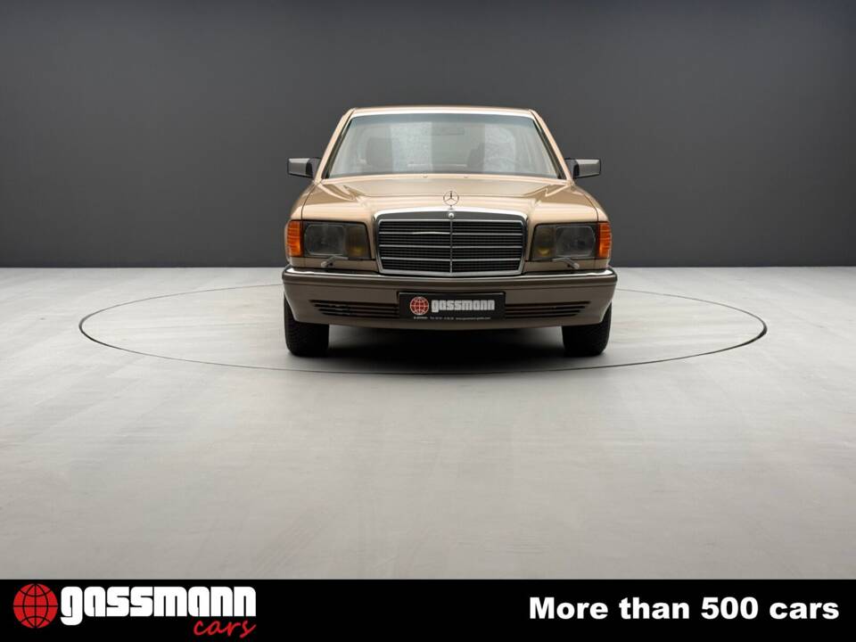Image 2/15 of Mercedes-Benz 420 SEL (1986)