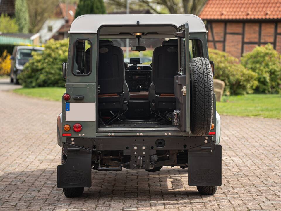 Image 19/42 of Land Rover Defender 90 (2015)