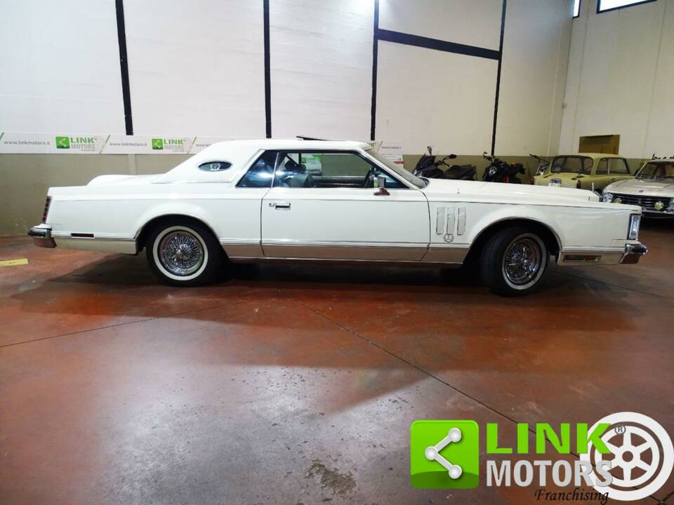 Bild 5/10 von Lincoln Continental Mark V (1977)