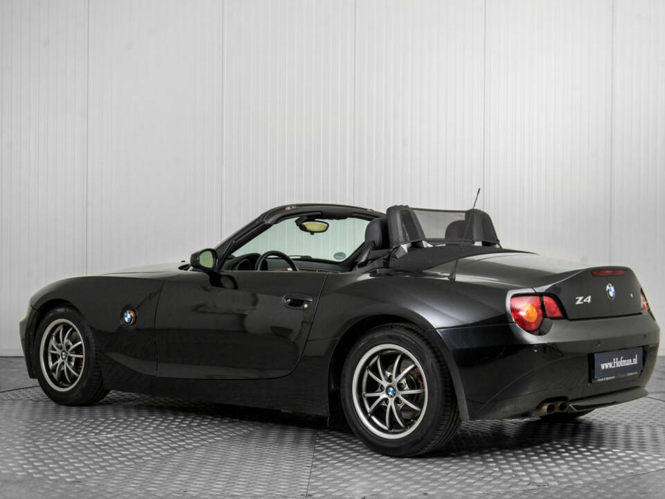 Immagine 6/50 di BMW Z4 2.5i (2003)