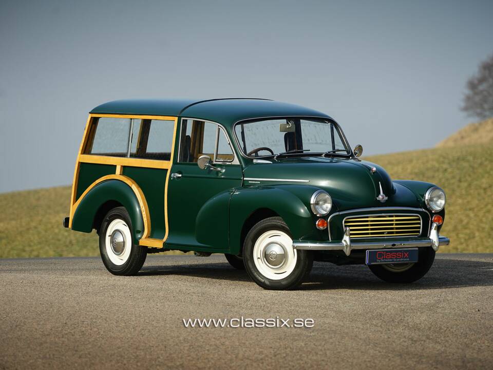 Image 1/17 of Morris Minor 1000 Traveller (1971)