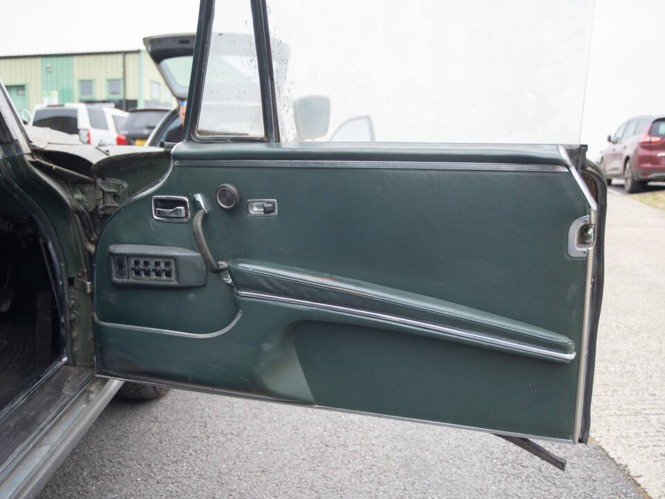 Imagen 17/35 de Mercedes-Benz 280 SE (1969)
