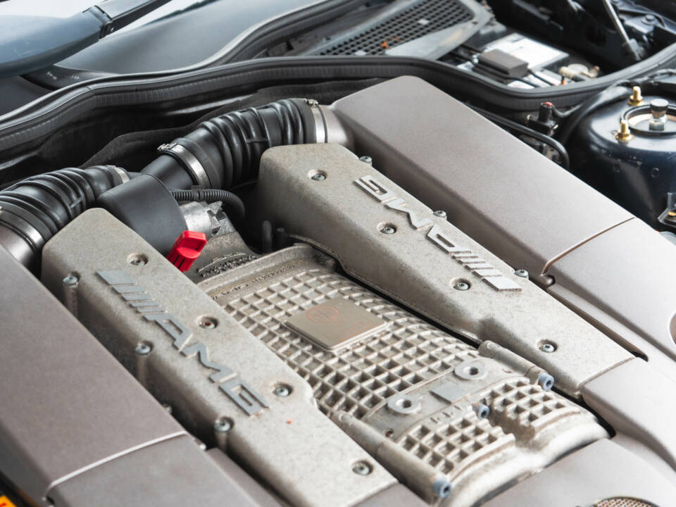 Bild 48/50 von Mercedes-Benz SL 55 AMG (2004)