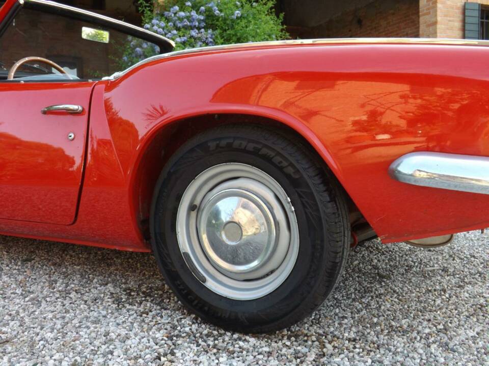 Image 21/50 of Triumph Spitfire Mk III (1968)