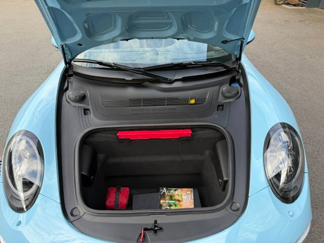 Image 18/29 of Porsche 911 Targa 4S (2015)