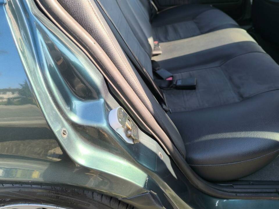 Immagine 9/39 di Alfa Romeo 33 1.7 16v QV (1991)