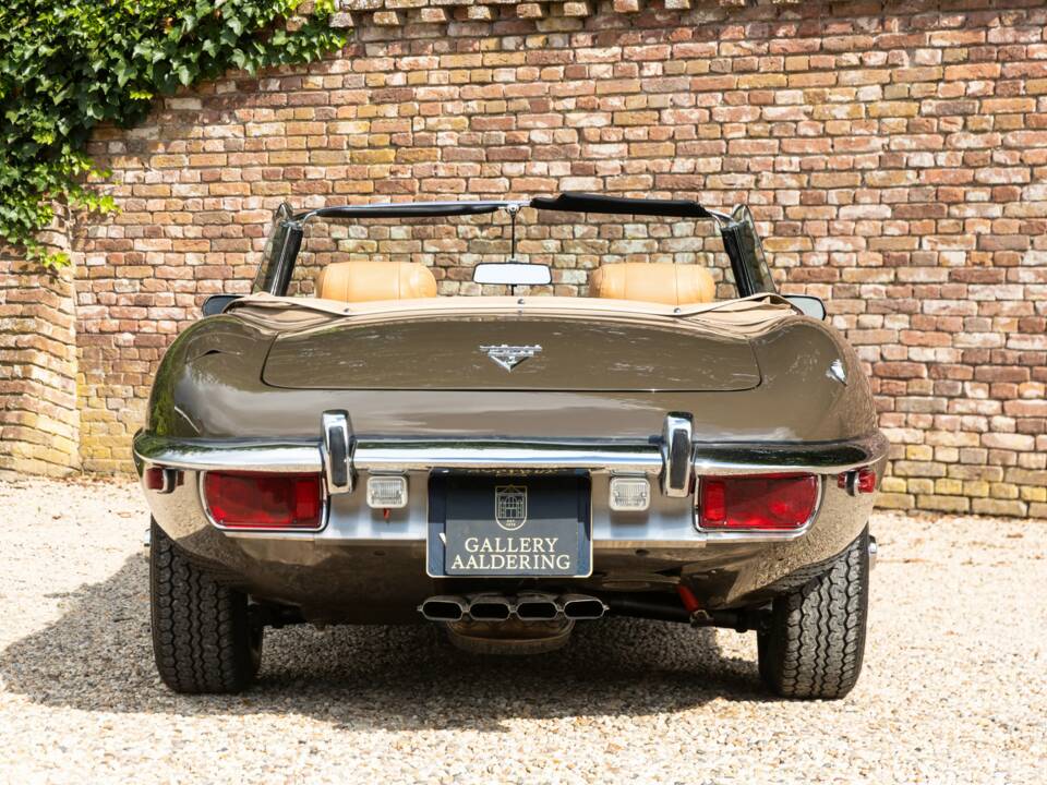 Image 6/50 de Jaguar Type E V12 (1973)