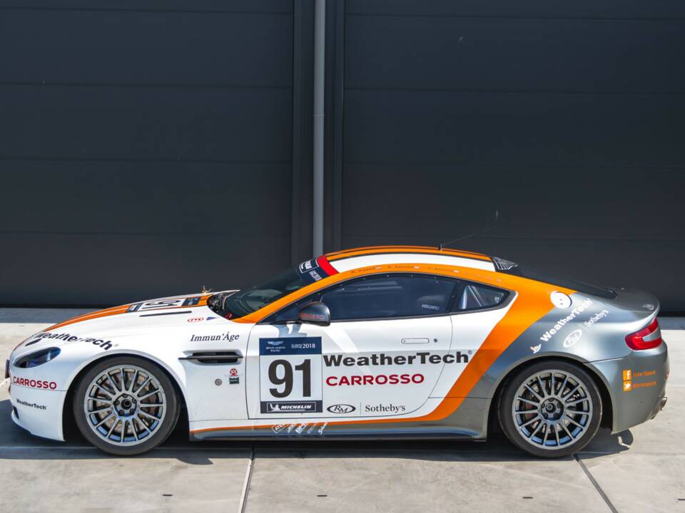 Bild 9/50 von Aston Martin V8 Vantage (2010)