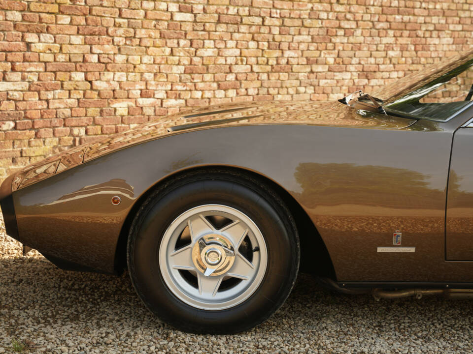 Image 27/50 of Ferrari 365 GTC&#x2F;4 (1972)